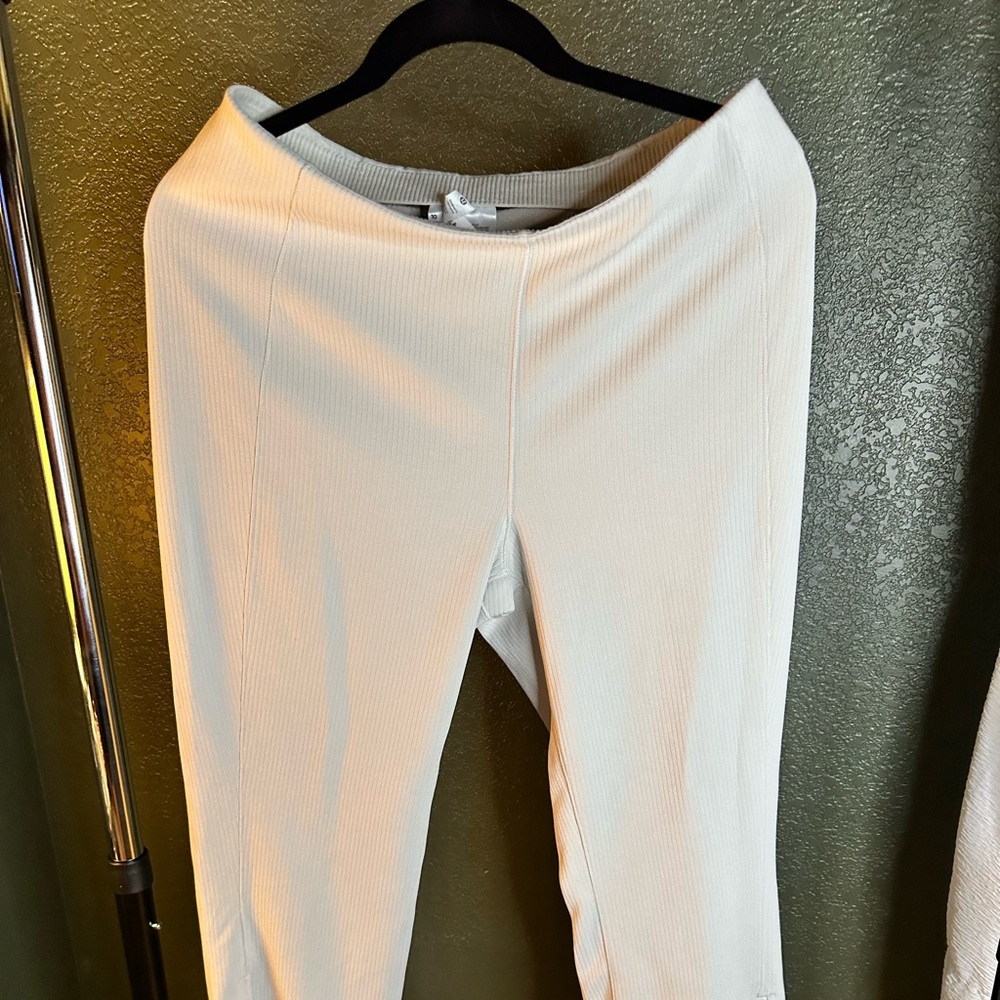 Lululemon Softstream pants ribbed